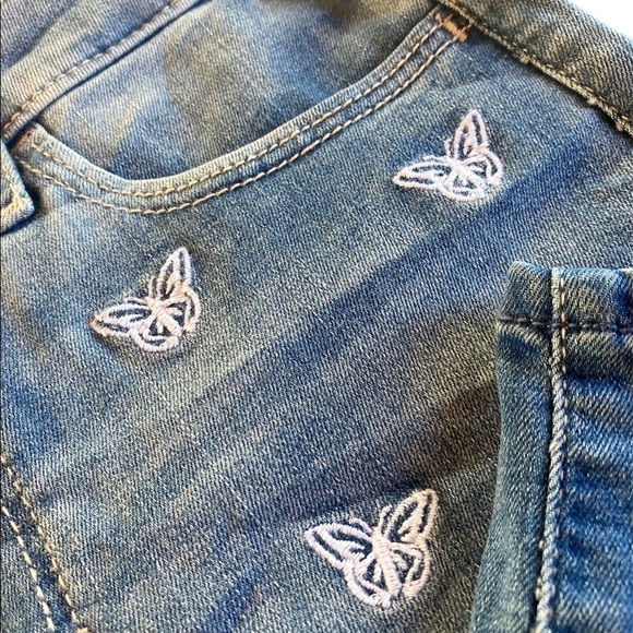 CLEARANCE Hollister High Rise Super Skinny Jeans Butterfly NWT SIZE 3 - Picture 4 of 6